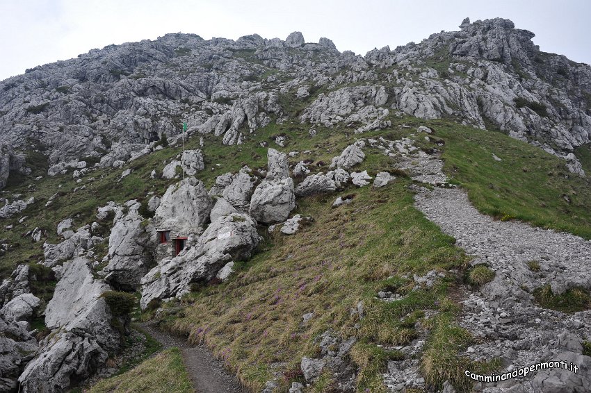 138 Monte Alben La Croce - Baita del Gioan.JPG